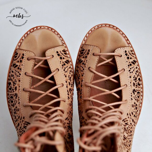 Jeffrey Campbell Cors Cut Out Zip Up Open Toe Heeled Sandals Tan Women Size 7 - Picture 11 of 15